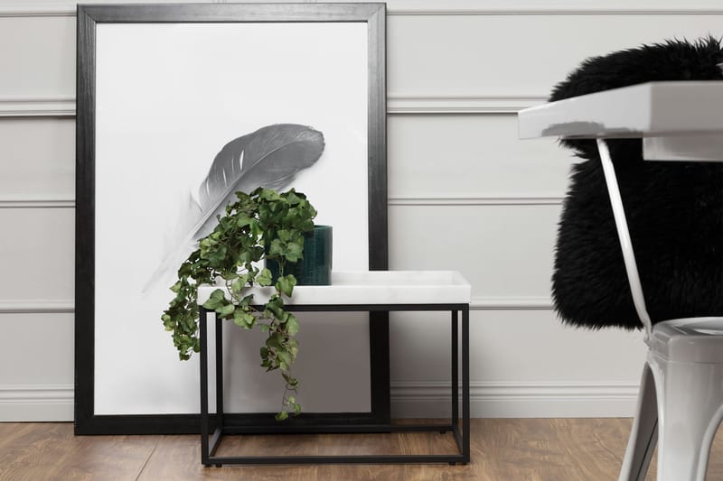 Kungshult Sidobord 60 cm - Vit/Svart - Products - Möbler - Bord & matgrupp - Avlastningsbord & sidobord - Brickbord & småbord