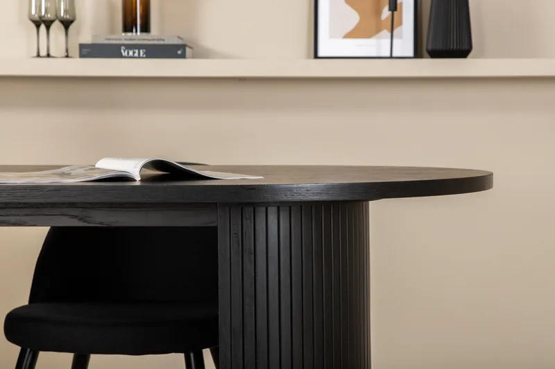 Bianca Matgrupp 200 cm Oval med 4 Velvet stolar - Svart - Products - Möbler - Bord & matgrupp - Matgrupp
