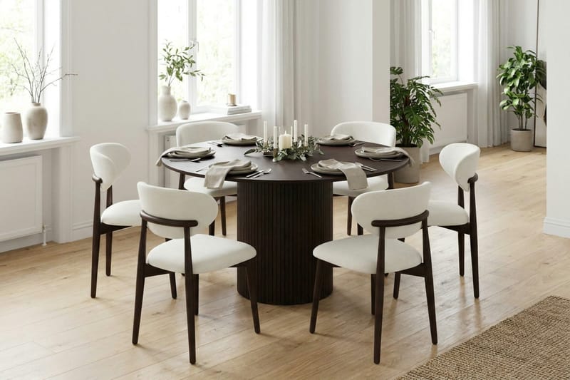 Kopparbo Matgrupp runt 130 cm Rökt Ek med 6 Molly Matstolar - Rökt ek - Products - Möbler - Bord & matgrupp - Matgrupp
