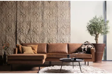 Lissbon Divansoffa Vänster - Cognac - Products - Möbler - Soffa - Divansoffa & schäslongsoffa - 4 sits soffa med divan