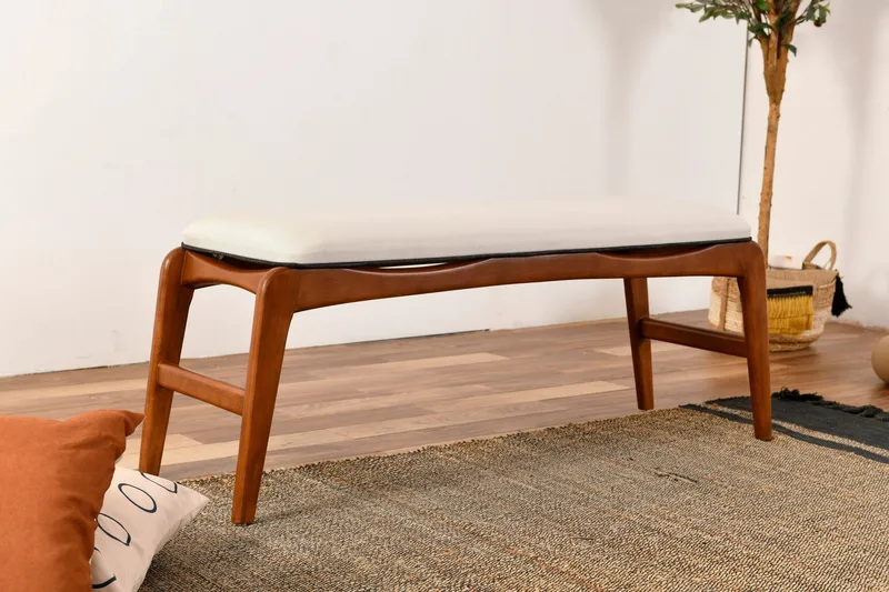 Touch Sittpall 120 cm - Valnöt/Cream - Products - Möbler - Fåtölj & stolar - Pall & puff - Fotpallar