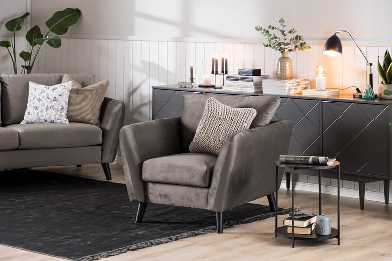 Trend Fotpall - Mullvad Sammet - Products - Möbler - Fåtölj & stolar - Pall & puff - Fotpallar