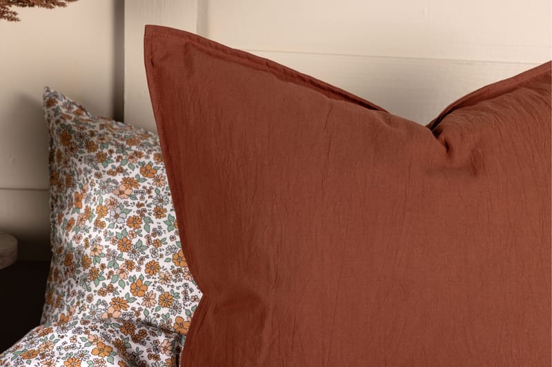 Ronja Kuddfodral - Roströd - Products - Textil & mattor - Kudde & kuddfodral - Kuddfodral