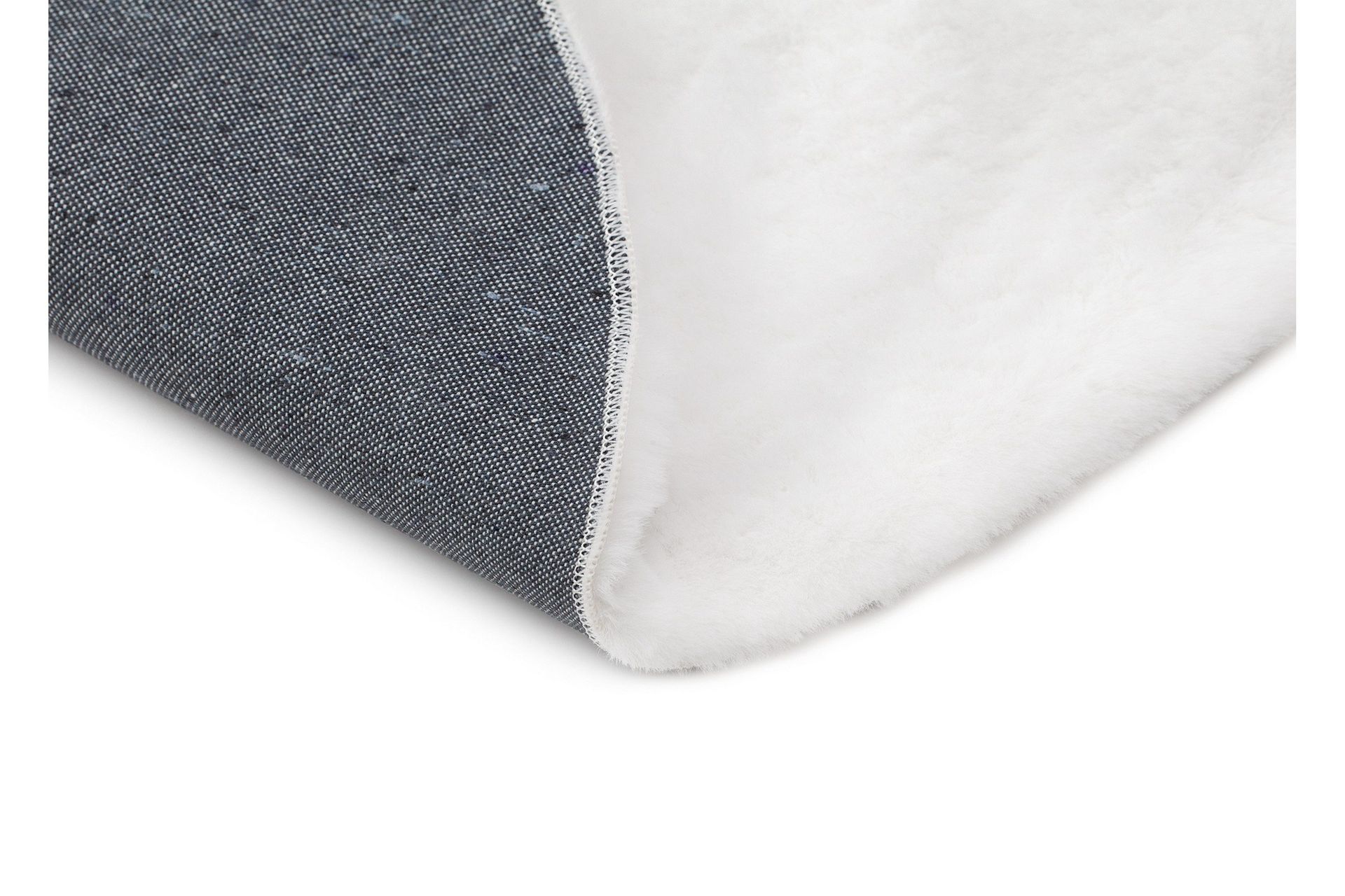 Heaven Ryamatta Vit rund 120 - Vit - Products - Textil & mattor - Matta - Modern matta - Ryamatta