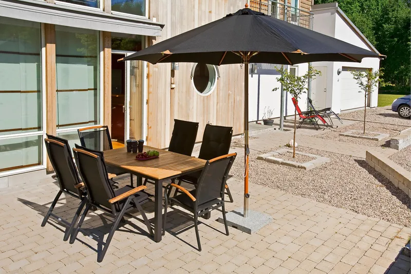 Hillerstorp Lyxparasoll trä 335 cm - Svart - Products - Utemöbler & utemiljö - Solskydd - Parasoll
