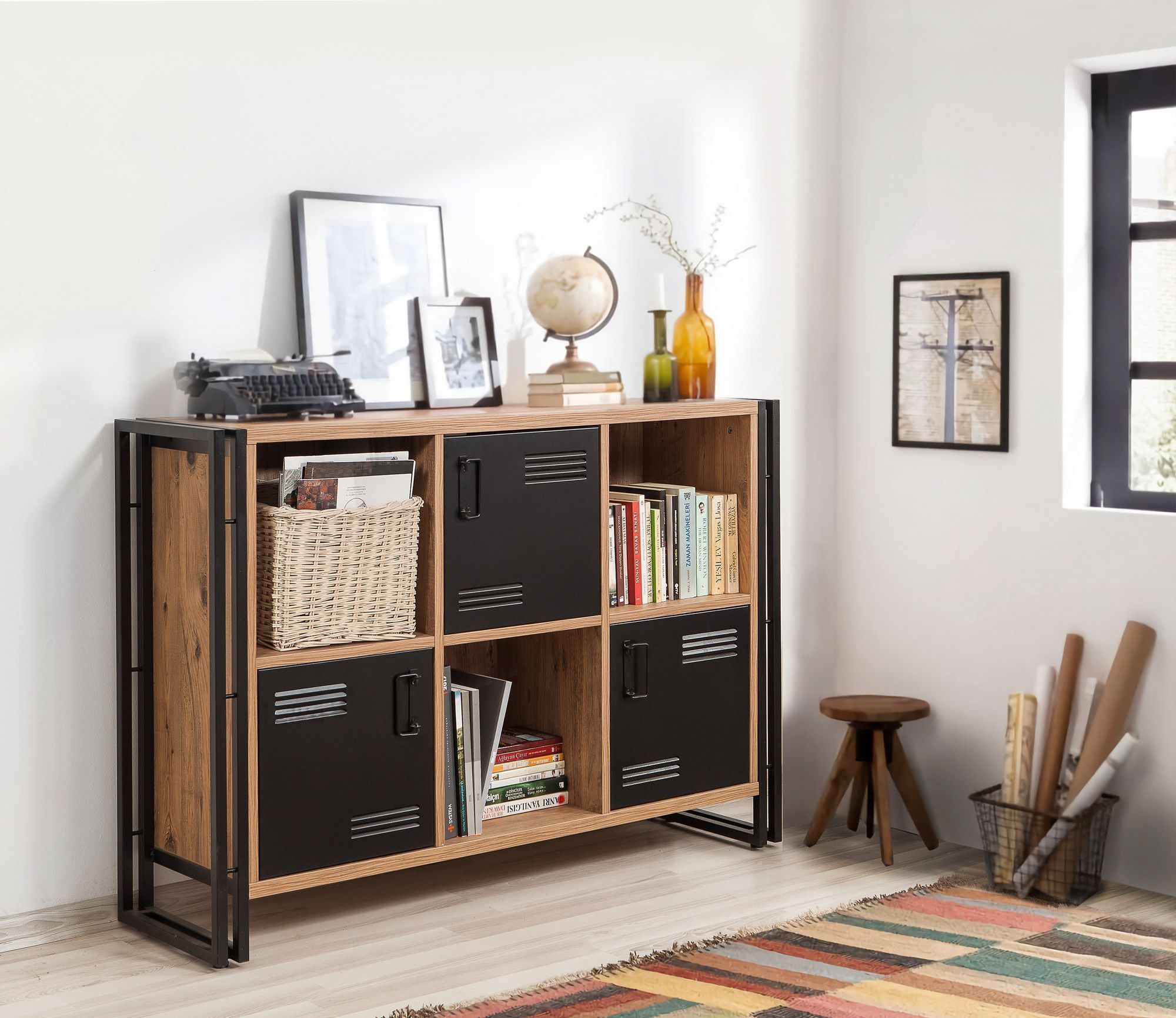 Cosmo Tribus kirjahylly - mänty/musta Cosmo Tribus kirjahylly - mänty/musta