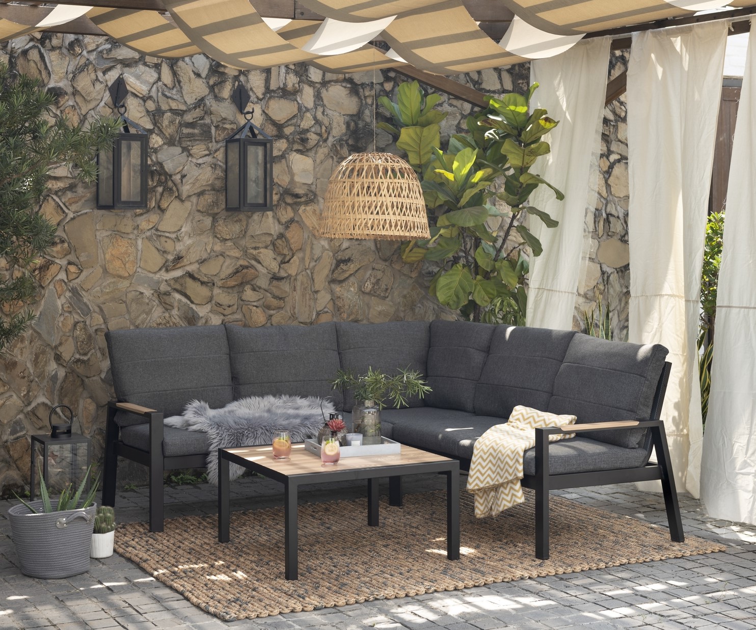 Panama lounge ryhm� 1 - musta