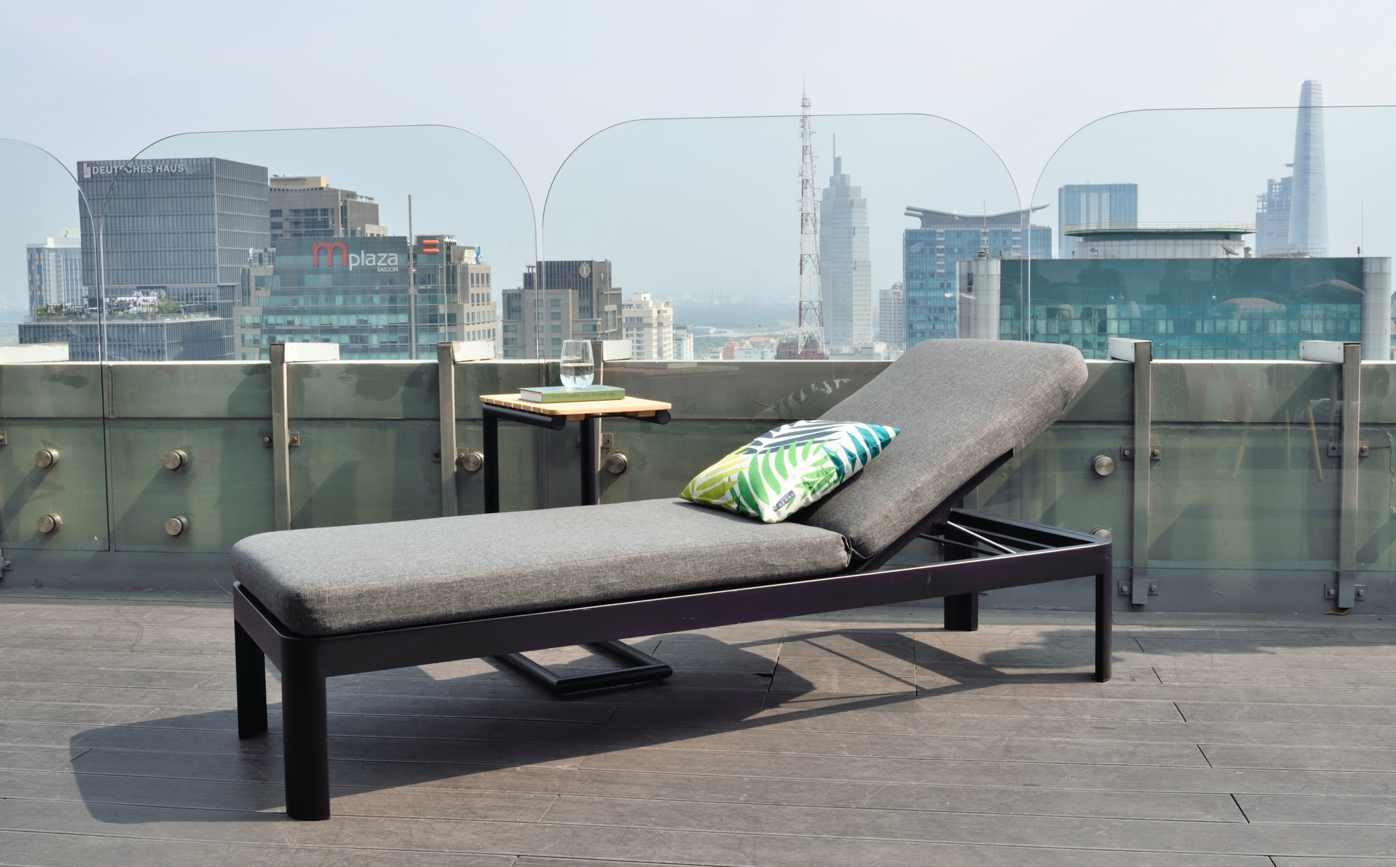 Portals lounge ryhm� 4 - Musta/tiikki