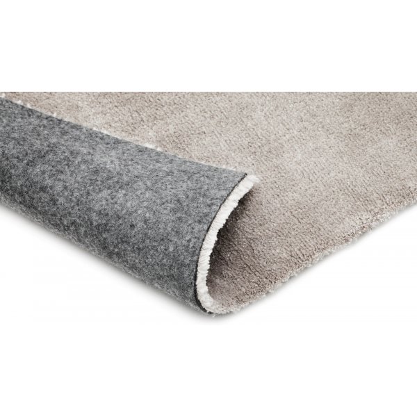 Kiusaus - hopeaa Kiusaus - hopeaa