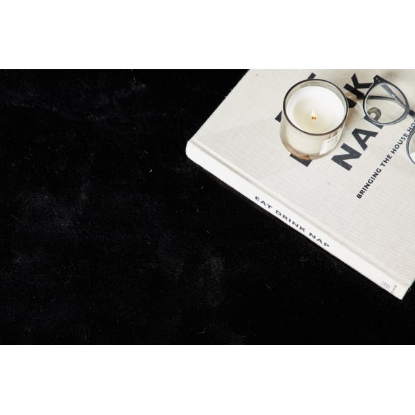 Rochelle matto - musta