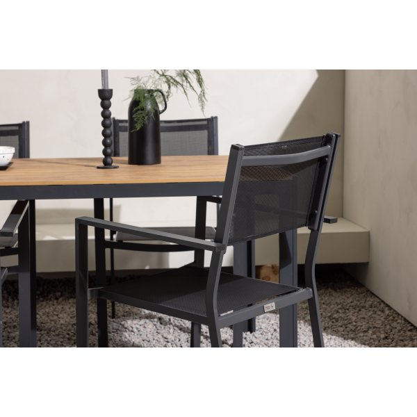 Hanian ruokaryhm�; 6 tuolia ja p�yt� 205 x 90 cm - Musta/luonnonv�rinen