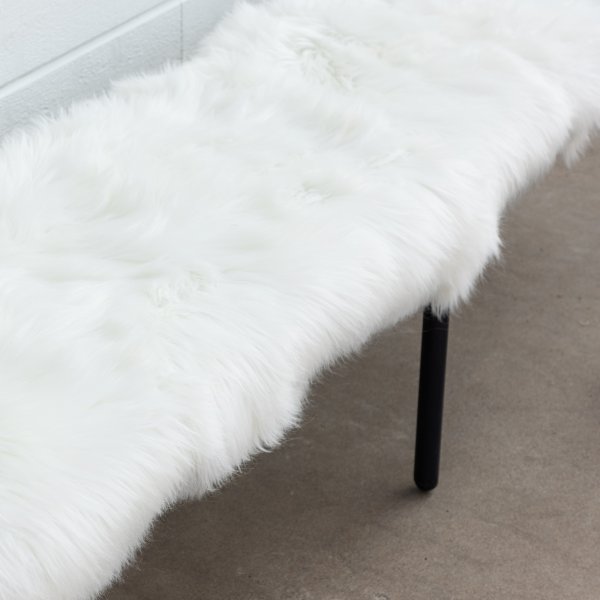 Katy trap 180 x 55 cm - Valkoinen tekoturkis Katy trap 180 x 55 cm - Valkoinen tekoturkis