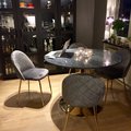 Asiakaskuva Plaza- pyöreä ruokapöytä - Harmaa marmori / Messinki