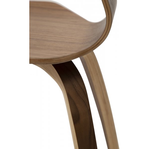 SIT-ruokailutuoli - pähkinäviilu SIT-ruokailutuoli - pähkinäviilu