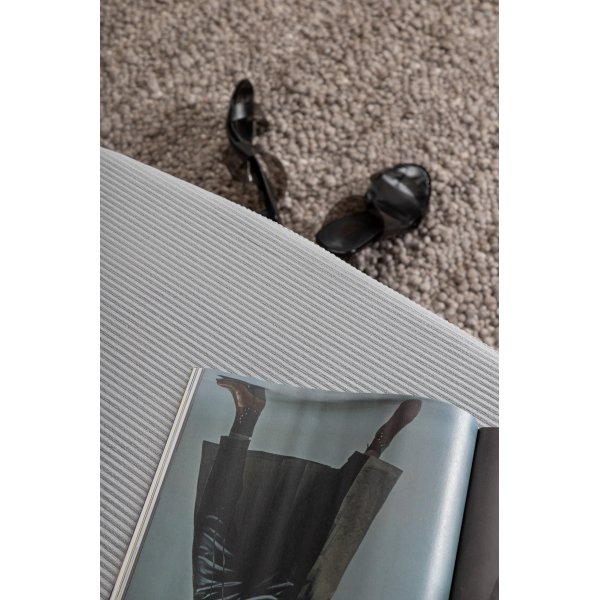 Rino pouf - harmaa vakosametti Rino pouf - harmaa vakosametti