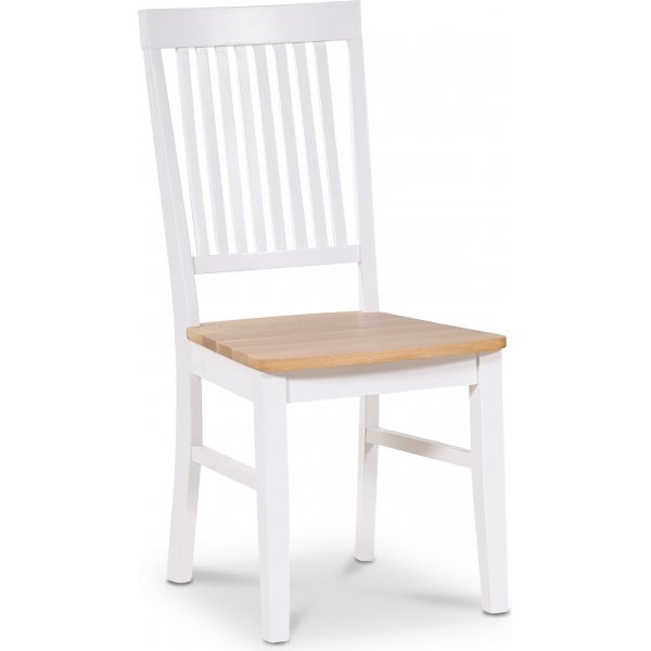 Ruokailuryhmä: Läckön ruokapöytä, pyöreä - valkoinen / öljytty tammi + 4 Selma tuolia - valkoinen / öljytty tammi + 4.00 x Tuolin tyyny Ruokailuryhmä: Läckön ruokapöytä, pyöreä - valkoinen / öljytty tammi + 4 Selma tuolia - valkoinen / öljytty tammi + 4.00 x Tuolin tyyny