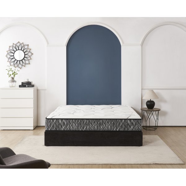 Patja taskulla ja antibakteerisella kankaalla