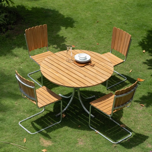 Mllan-ulkoryhm tiikki: 4 tuolia ja ruokapyt  110 cm