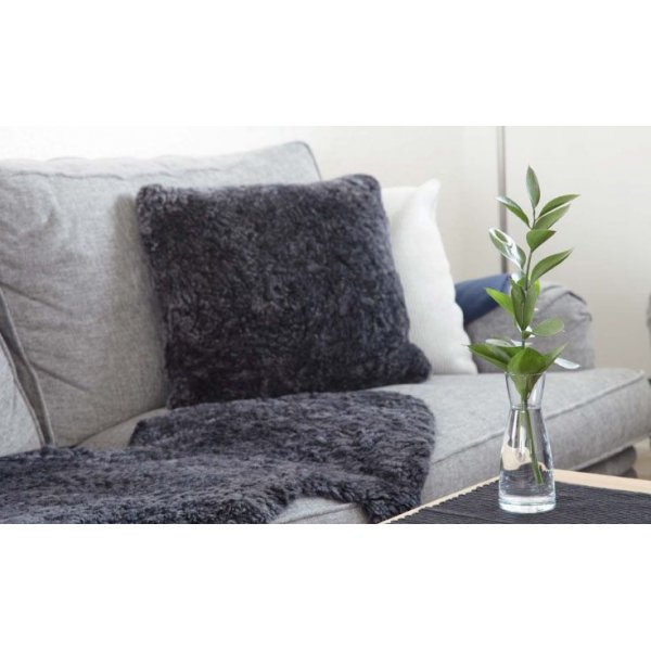 Curly lampaannahka - 95x55 cm - Tummanharmaa Curly lampaannahka - 95x55 cm - Tummanharmaa