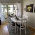 Asiakaskuva Gåsö ruokailuryhmä soikea jatkettava sisältää 6 Måsö tuolia - Valkoinen