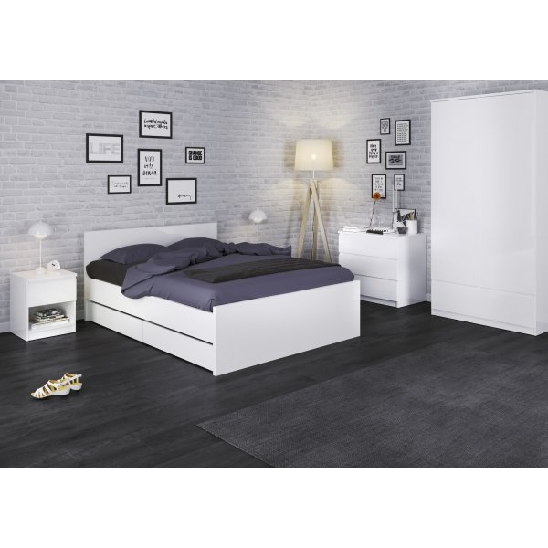 Naia y�p�yt� 1 - valkoinen