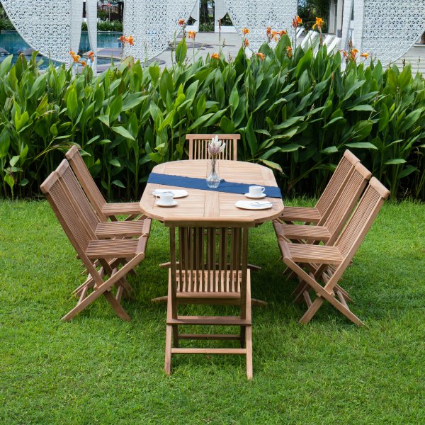 Tiikkiryhm; ruokapyt kahdeksalla tuolilla - Salt