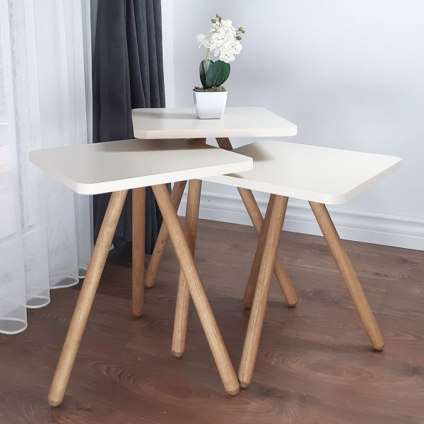 Kolminkertainen settip�yt� 34 x 34 cm - Kermanv�rinen