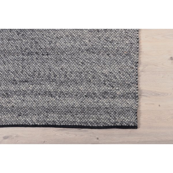 Allison-villamatto - Hopeanväristä villaa Allison-villamatto - Hopeanväristä villaa