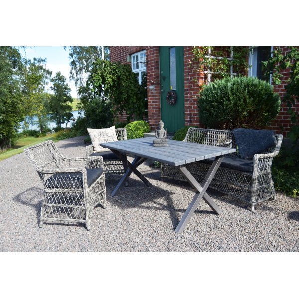 Ruokailuryhmä Provence: Sohva, nojatuolit ja ruokapöytä harmaata tahraa + Huonekalujen puhdistus Ruokailuryhmä Provence: Sohva, nojatuolit ja ruokapöytä harmaata tahraa + Huonekalujen puhdistus