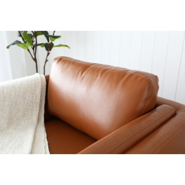 Nojatuoli konjakinvärinen keinonahka - Cansas + Huonekalujen puhdistus Nojatuoli konjakinvärinen keinonahka - Cansas + Huonekalujen puhdistus