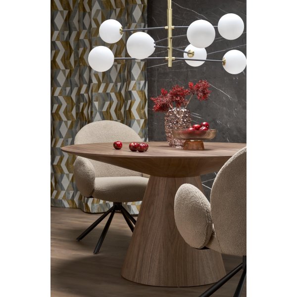 Kellua p�hkin�puun ruokap�yd�n ymp�rill� �137 cm