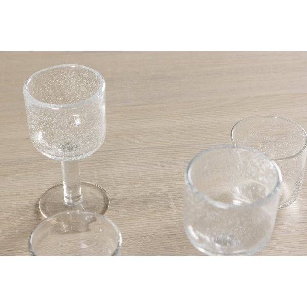 Bassholmen ruokapöytä 180 x 90 cm - Whitewash Bassholmen ruokapöytä 180 x 90 cm - Whitewash