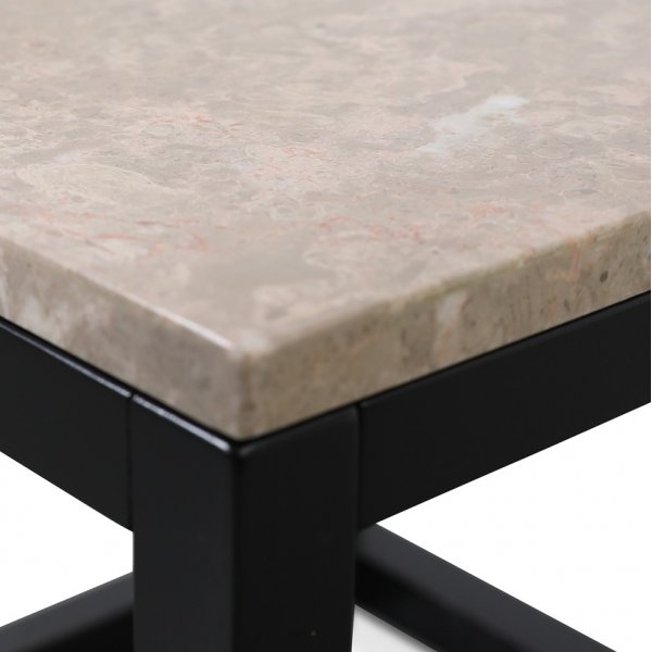 Sydney-sivupöytä 60 - Beige Marmori/musta Sydney-sivupöytä 60 - Beige Marmori/musta