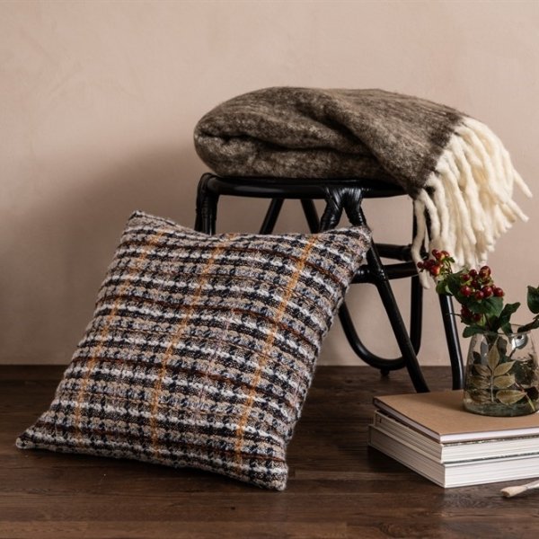 Milo tyynynpäällinen 50 x 50 cm - Monivärinen Milo tyynynpäällinen 50 x 50 cm - Monivärinen