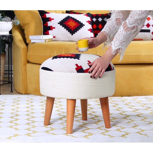 Farm Pouf - monivärinen Farm Pouf - monivärinen