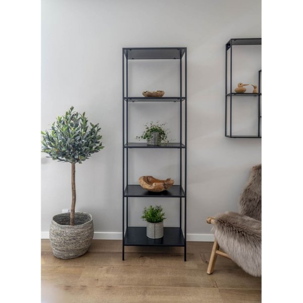 Valkoinen hylly - musta