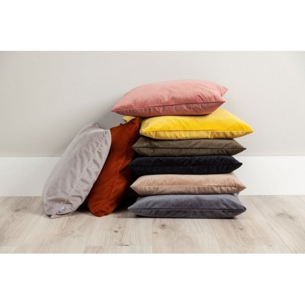 Mira-tyynyliina 60x60 cm - Valinnainen väri Mira-tyynyliina 60x60 cm - Valinnainen väri