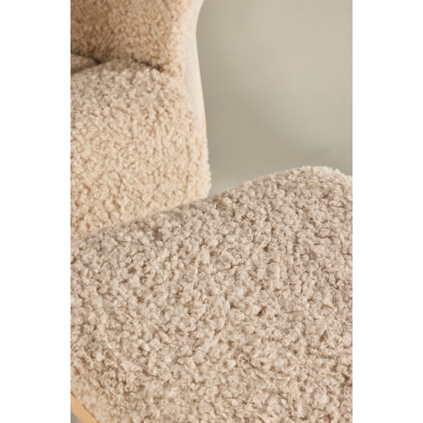 Nojatuoli jalkarahilla - Beige lampaannahkajäljitelmä/öljytty tammi + Huonekalujen puhdistus Nojatuoli jalkarahilla - Beige lampaannahkajäljitelmä/öljytty tammi + Huonekalujen puhdistus