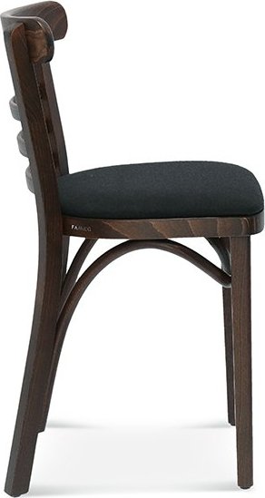 Max ruokatuoli - Valinnainen rungon ja verhoilun väri Max ruokatuoli - Valinnainen rungon ja verhoilun väri