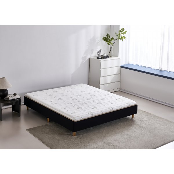 Luonnonlateksipatja Luonnonlateksipatja