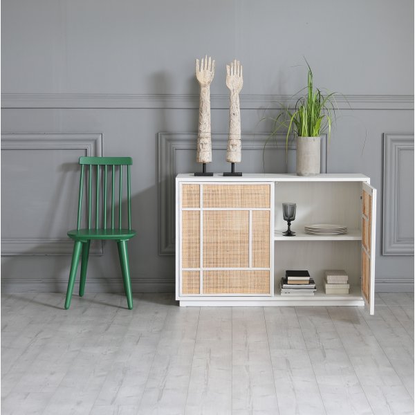 Vihreä nastatuoli RAL6001 + Huonekalujen tekstiilien hoito Vihreä nastatuoli RAL6001 + Huonekalujen tekstiilien hoito