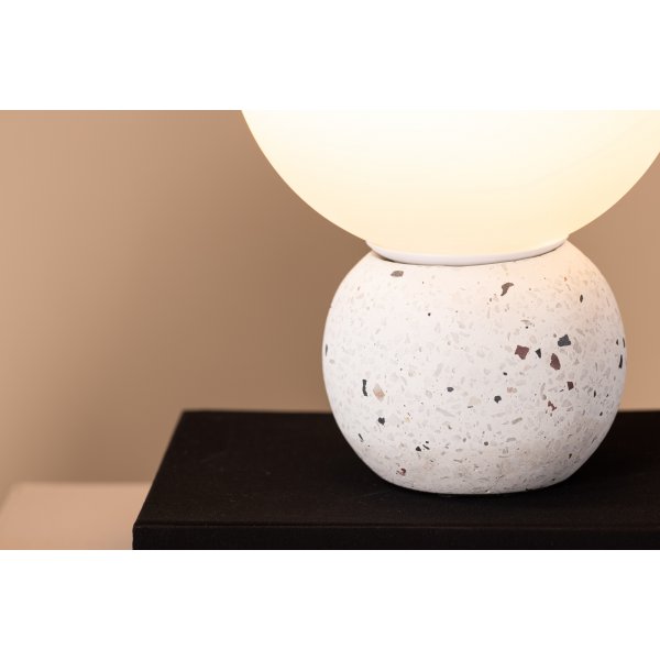 Metz pöytävalaisin - valkoinen Metz pöytävalaisin - valkoinen