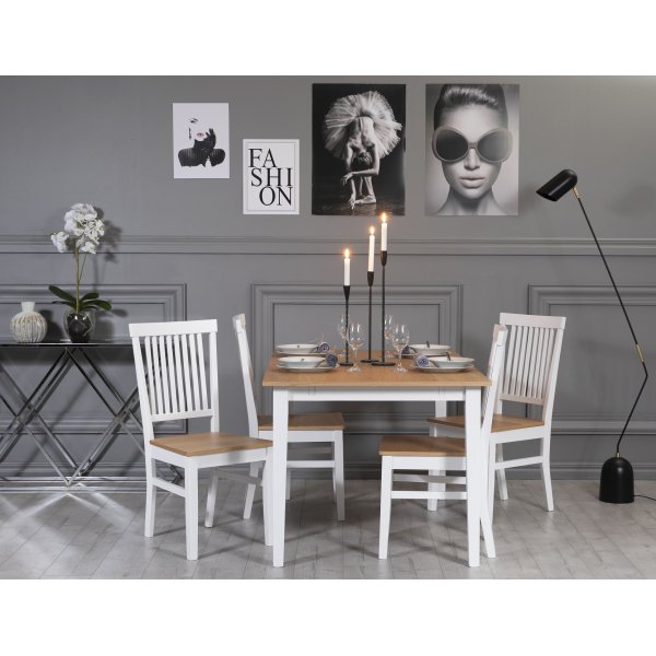 Ruokailuryhmä: Pöytä 140x90 cm sisältäen 4 tuolia - Tammi/valkoinen - Fårö + 4.00 x Tuolin tyyny Ruokailuryhmä: Pöytä 140x90 cm sisältäen 4 tuolia - Tammi/valkoinen - Fårö + 4.00 x Tuolin tyyny