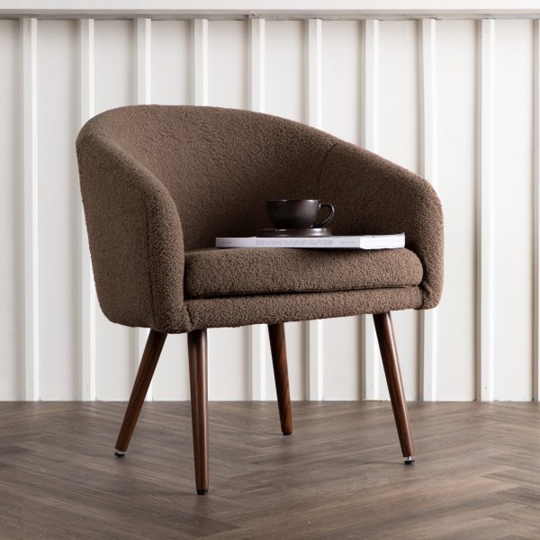 Wanda nojatuoli - ruskea