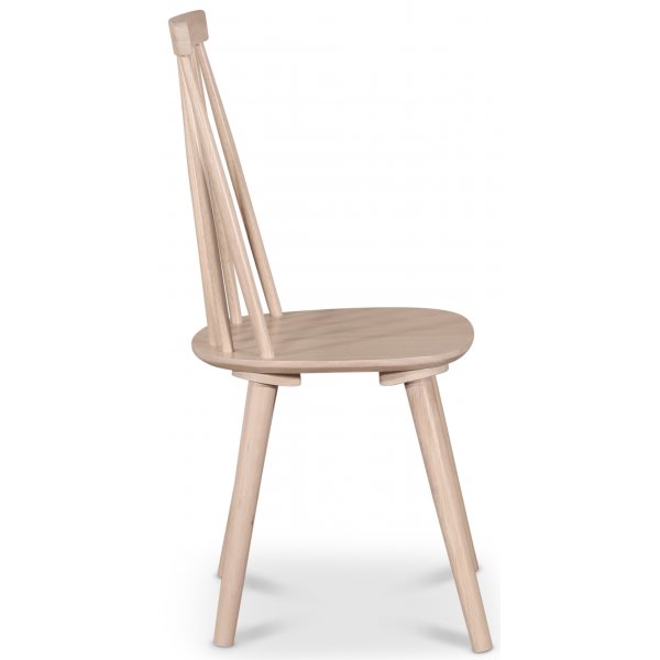 Ruokailuryhmä PiPi pyöreä ruokapöytä Ø150 cm sis. 4 Dalsland-ruokituolia - Whitewash + 3.00 x Huonekalujen jalat Ruokailuryhmä PiPi pyöreä ruokapöytä Ø150 cm sis. 4 Dalsland-ruokituolia - Whitewash + 3.00 x Huonekalujen jalat