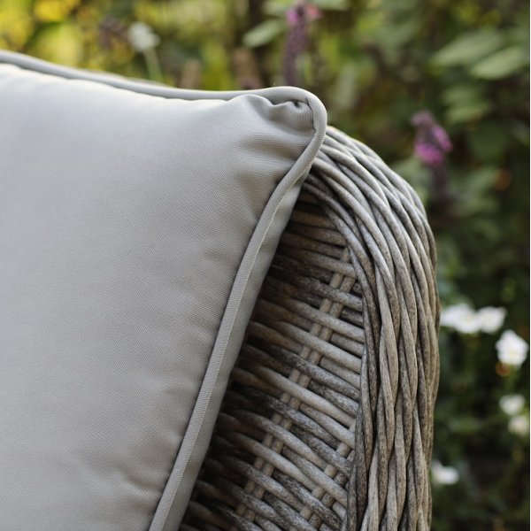 Rottinki parvekesetti