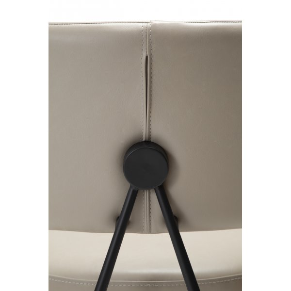 Roost-ruokailutuoli - Cashmere PU Roost-ruokailutuoli - Cashmere PU