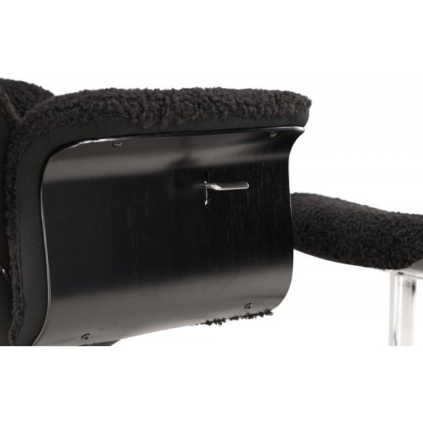 Hagön lepotuoli jalustalla - musta / kromi + Huonekalujen puhdistus Hagön lepotuoli jalustalla - musta / kromi + Huonekalujen puhdistus