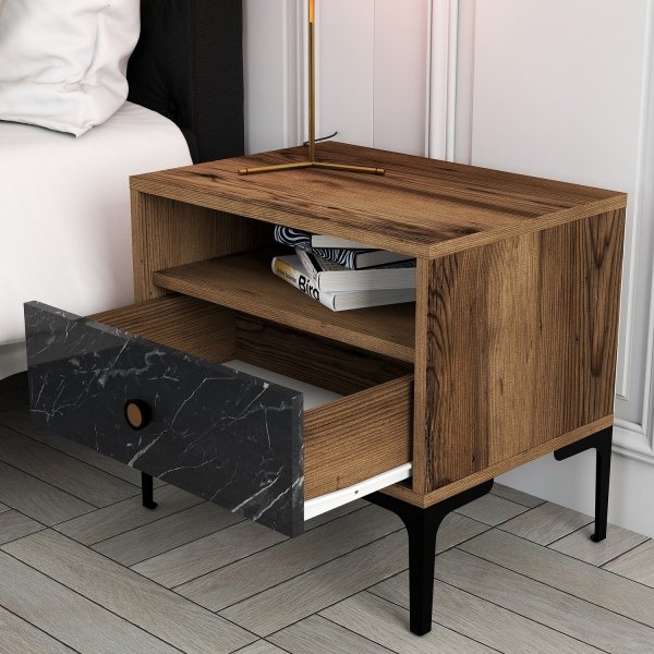 Lissabon y�p�yt� - p�hkin�/musta