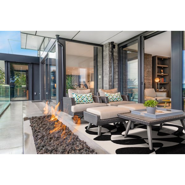 Venus Abstrakti litteä kudottu matto Valkoinen/musta Venus Abstrakti litteä kudottu matto Valkoinen/musta